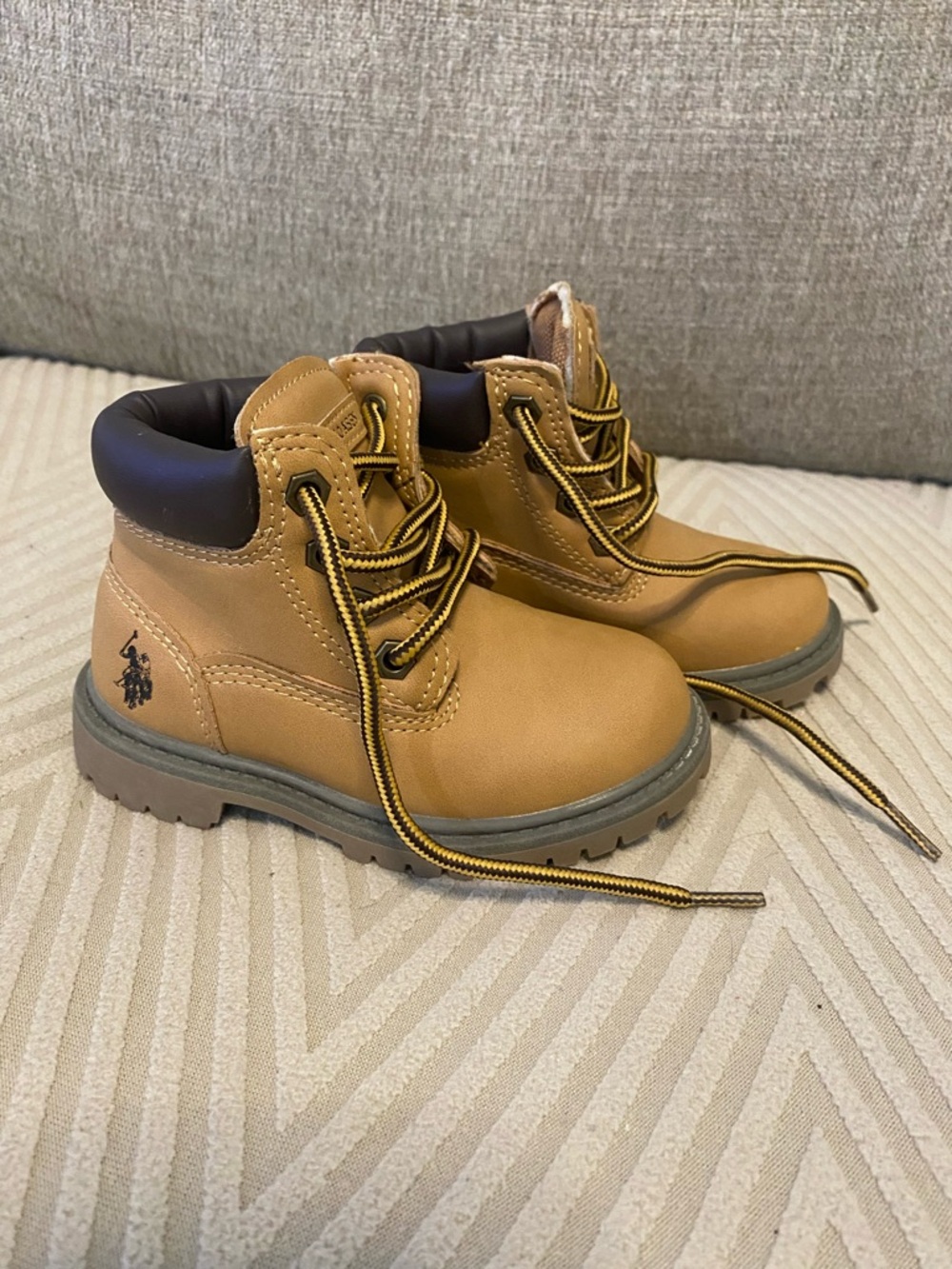 New U.S. Polo Assn. boys size 7M Owen wheat brown high top faux leather boots